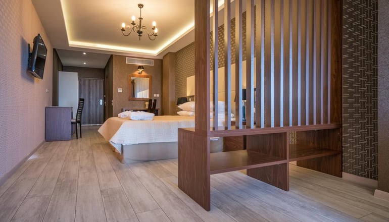 5* Elegance Luxury Executive Suites